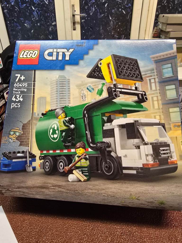 New LEGO City Recycling Truck 60495 - 434 pcs, £30.00 for Sale