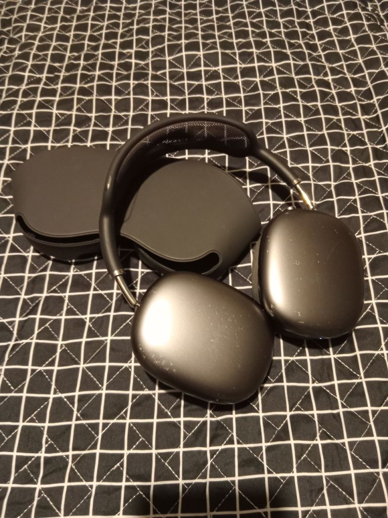 Apple Airpods Max (NEED GONE ASAP)