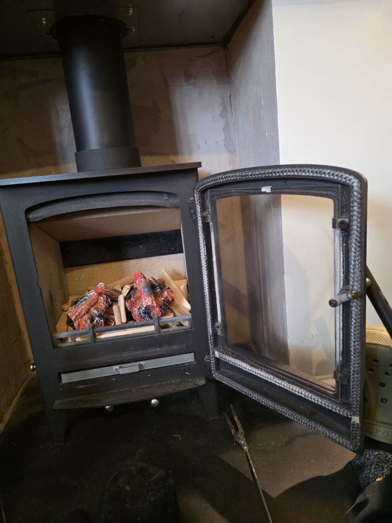 Newburn 5 model log and coal burner