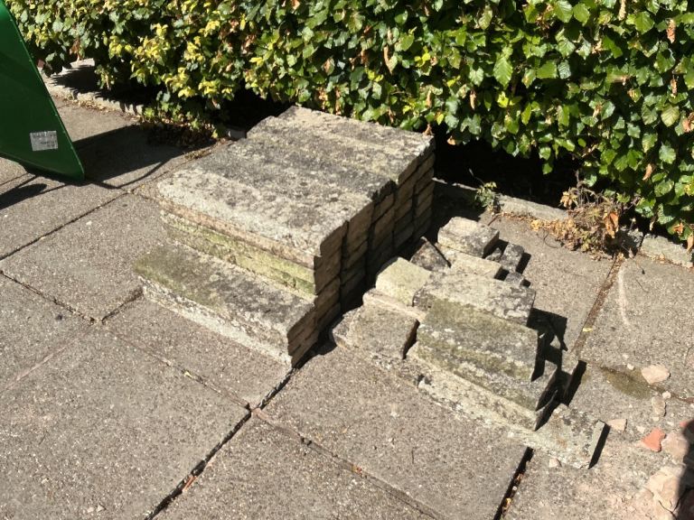 Textured Concrete Edging Blocks – 60cm x 13.5cm x 5cm