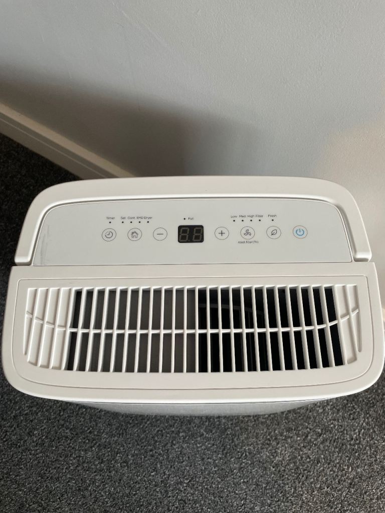 White Dehumidifier 10litre – Good Condition
