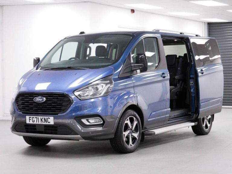 71 FORD TOURNEO CUSTOM 320 2.0 EBL 130 BHP SWB ACTIVE EDITION 8 SEATER MINIBUS
