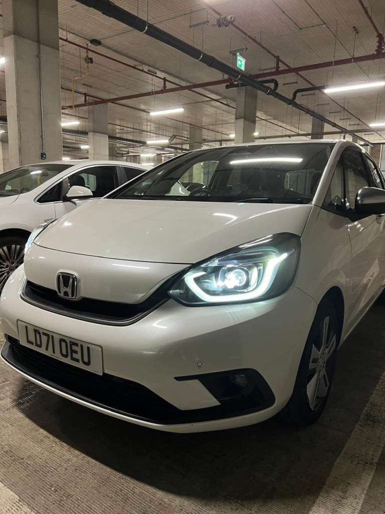 Honda JAZZ Hybrid 2021 EX I eHEV Automatic . Full dealer Service history . 5 doors