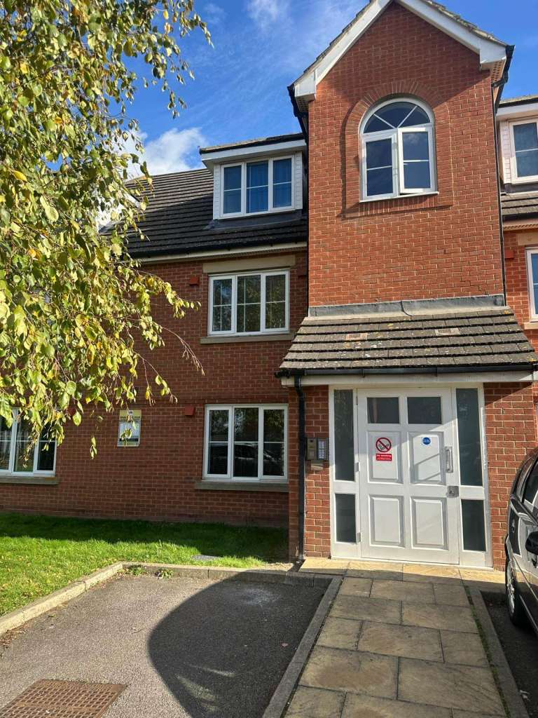 image for Spacious 2 Bedrooms First Floor Flat Available To Let On Tallow Close Dagenham (RM9 6EU)