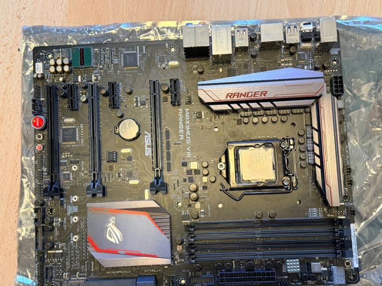 ASUS MAXIMUS VIII RANGER Motherboard with Intel i7-6700K CPU