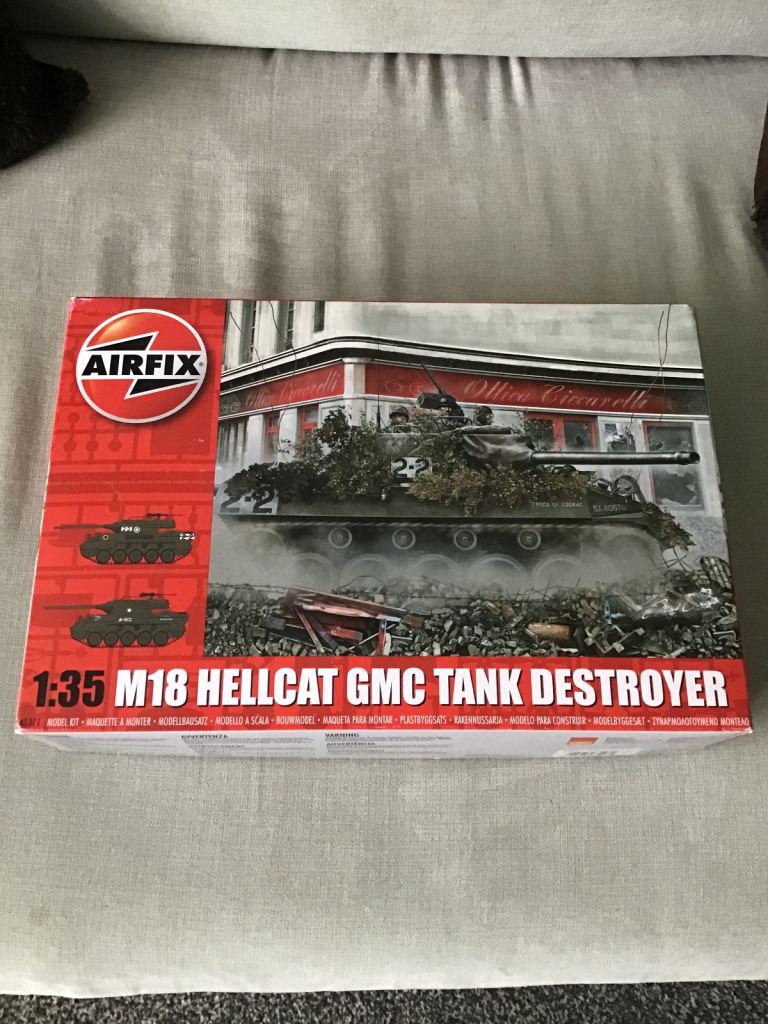 Airfix model tank kit 1/35 hellcat