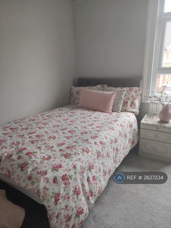 1 bedroom in Blenheim Gardens, Wallington, SM6 (#2827234)