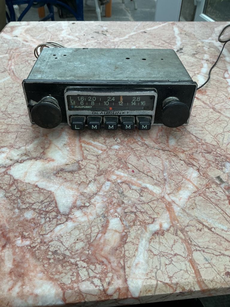 Blue spot vintage car radio