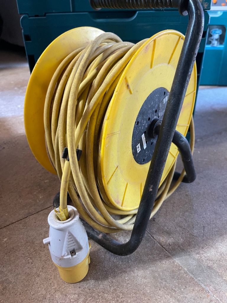 Masterplug 50m extension reel 