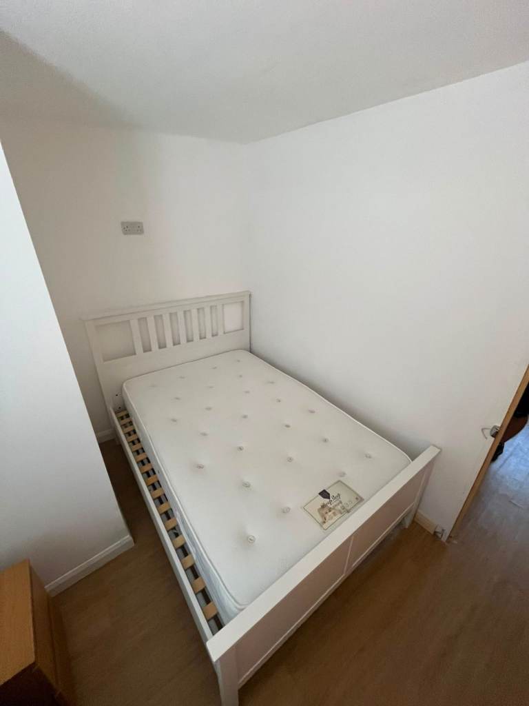 🏡 Bright & Spacious Large Single Bedroom – High Street, Paulton (BS39) 🌟