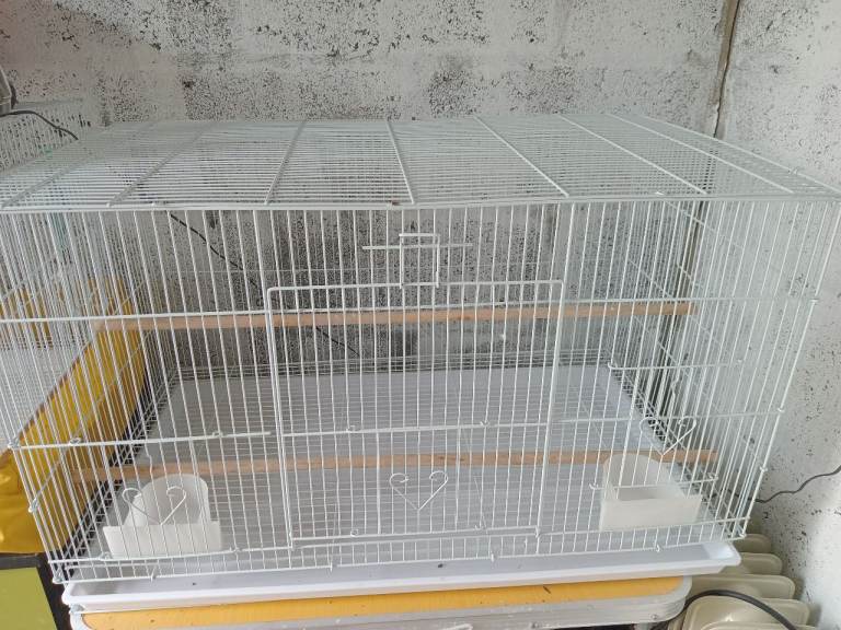 Large flight cage 77cm length 45cm width