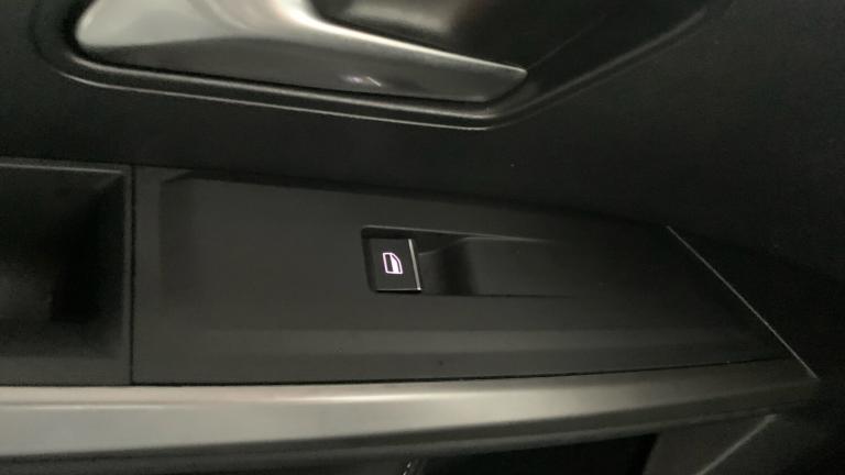 2025 Peugeot 5008 1.2 HYBRID GT SUV 5dr Petrol Hybrid e-DSC6 Euro 6 (s/s) (136 ps) SUV Hybrid Aut...