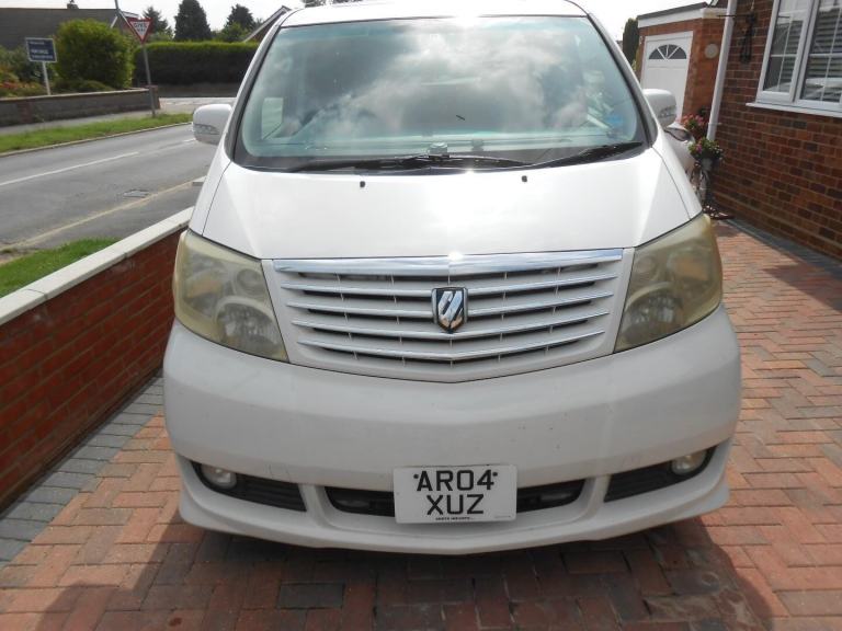 2004 Toyota Alphard