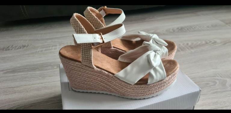  White Wedge Sandals with Bow Detail