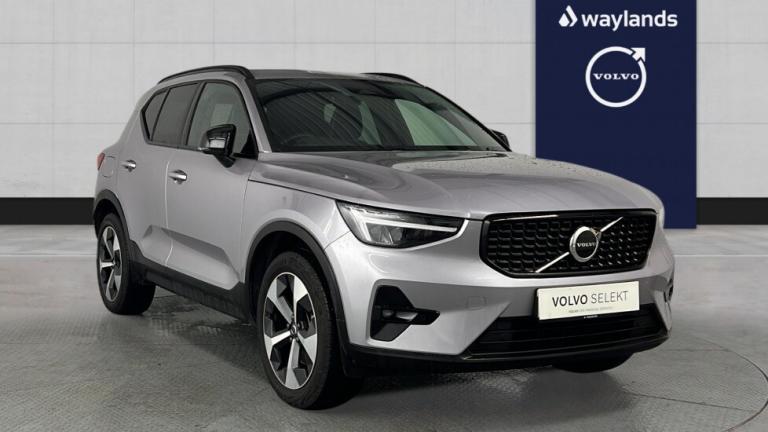 2025 Volvo XC40 B3 Plus, Mild hybrid, Petrol, Dark(Heated seats, Carplay,) Estate Petrol Automatic