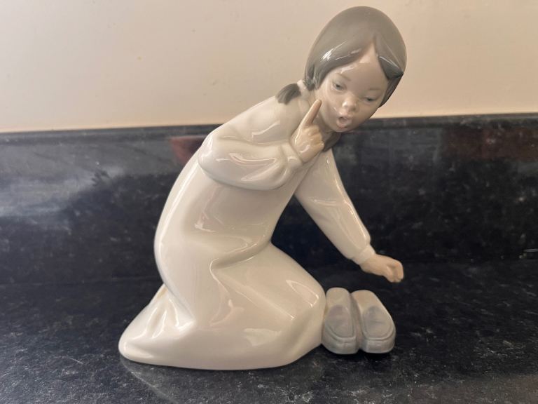 Lladro Girl with Slippers 