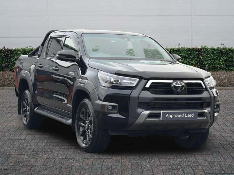 2025 Toyota Hilux Invincible X D/Cab Pick Up 2.8 D 48V Auto Double Cab Pick-up Diesel Automatic