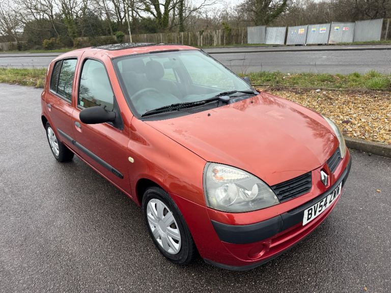 2004 Renault Clio 1.2 Expression 5DR Hatchback Red
