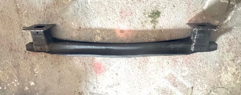 Rear bumper bar for mk5 VW CADDY
