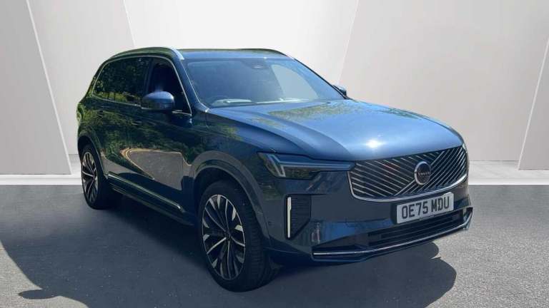2025 Volvo XC90 2.0 B5P Ultra Dark 5dr AWD Geartronic ESTATE PETROL Automatic