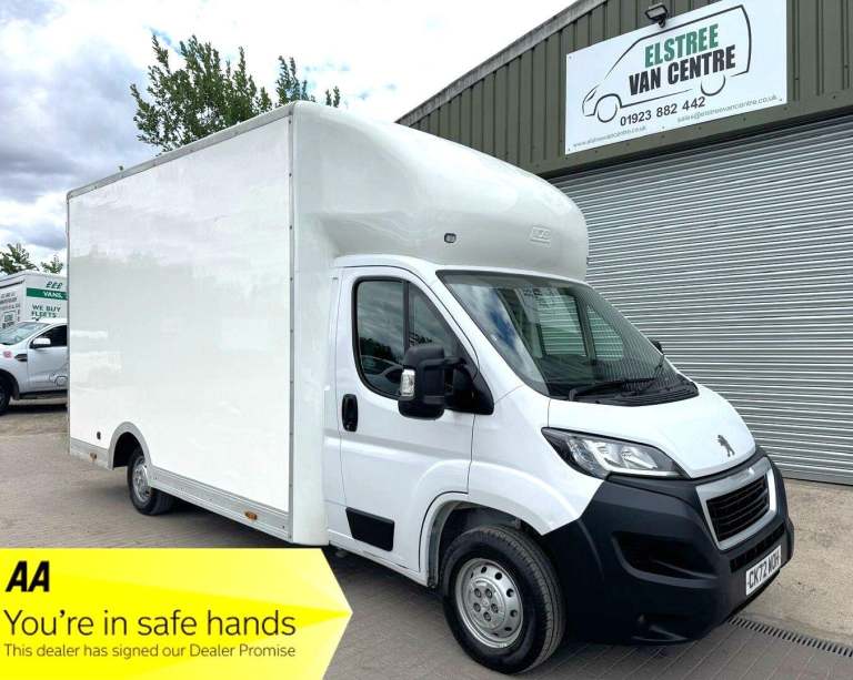 2022 Peugeot Boxer 2.2 BlueHDi Low floor Luton 140ps CHASSIS CAB DIESEL Manual