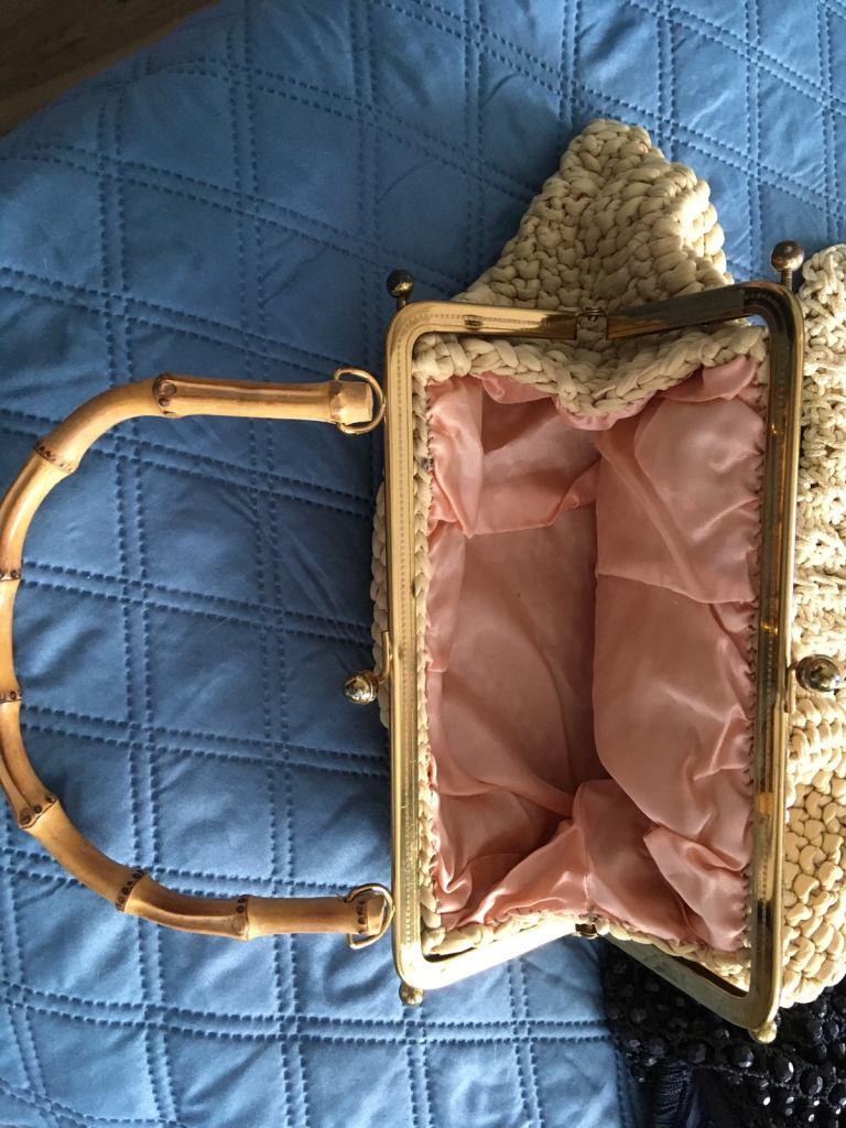 Old fashion hand bags 