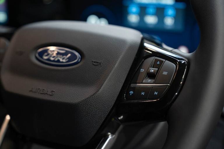  Ford Transit Custom 320 Limited L2 2.5L Auto Plug-in Hybrid Crew Cab HYBRID Automatic