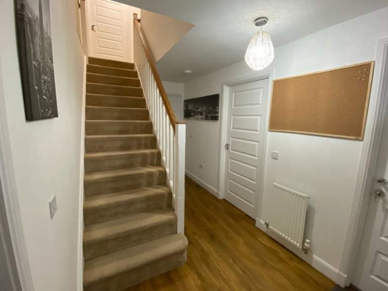 Double Room Available Near Fort Kinnaird