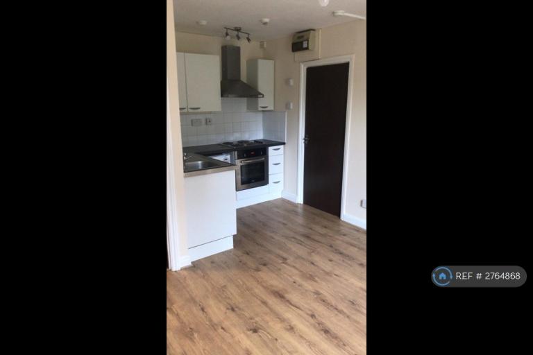 Studio flat in Gillott Road, Birmingham, B16 (#2764868)