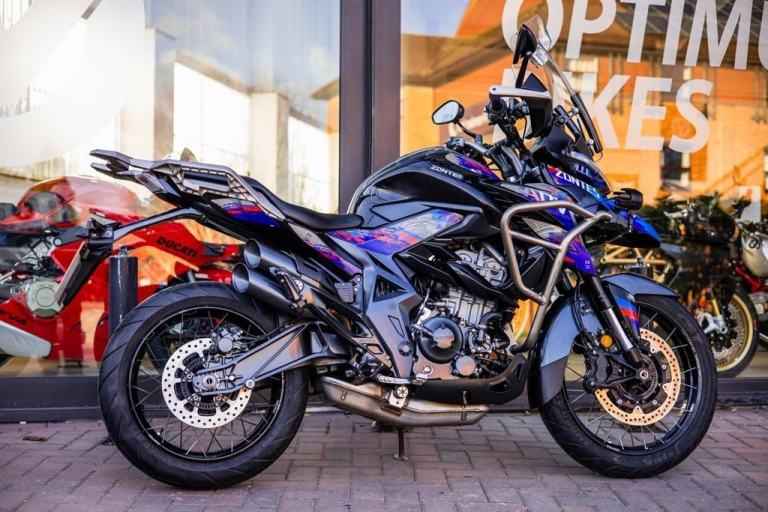 Zontes ZT350 1 OWNER ! LOADED SPEC