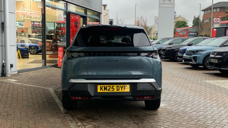 2025 Peugeot 5008 1.2 HYBRID GT SUV 5dr Petrol Hybrid e-DSC6 Euro 6 (s/s) (136 ps) SUV Hybrid Aut...