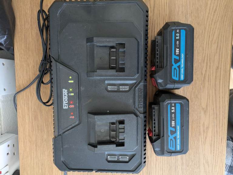 Erbauer 18v li-ion batteries and charger