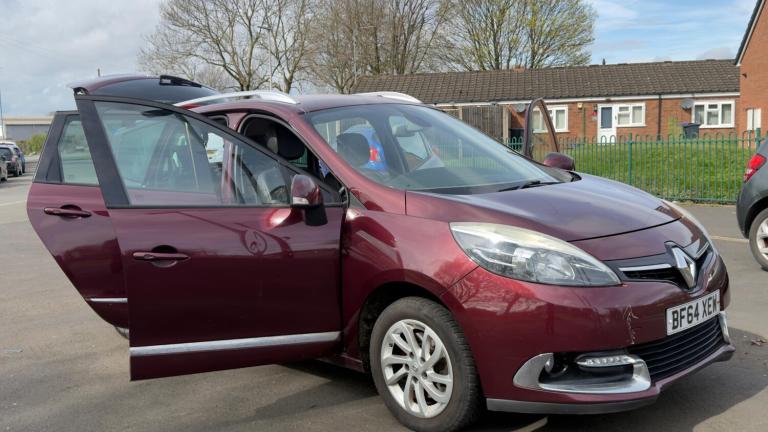 2014 Renault Grand Scenic 1.5 dCi Dynamique TomTom Energy 5dr [Start Stop] MPV Diesel Manual