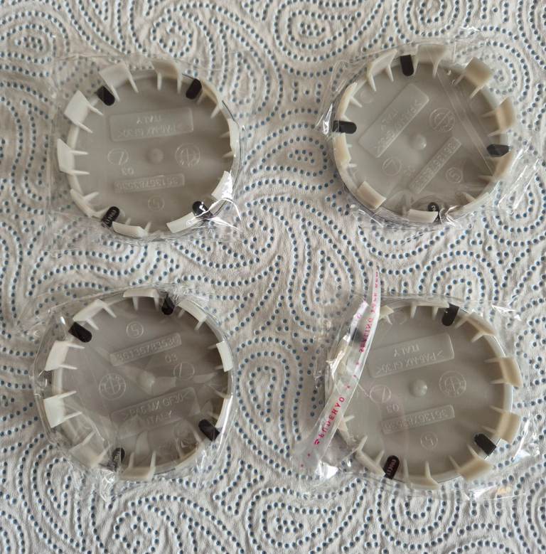 BMW Alloy Wheel 68mm Centre Caps x 4