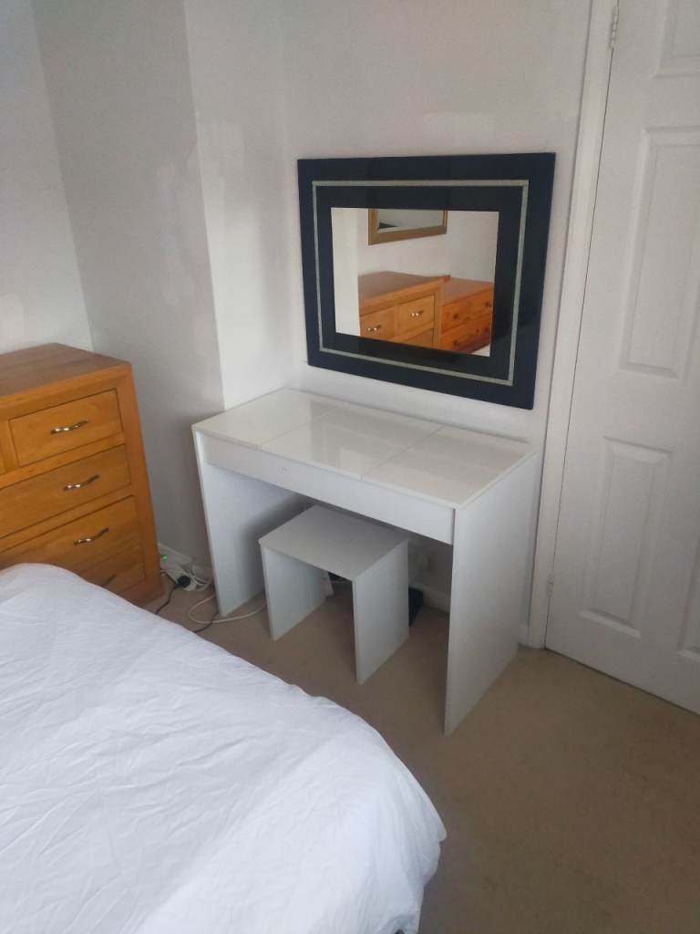 Rainham in Kent, nice room .