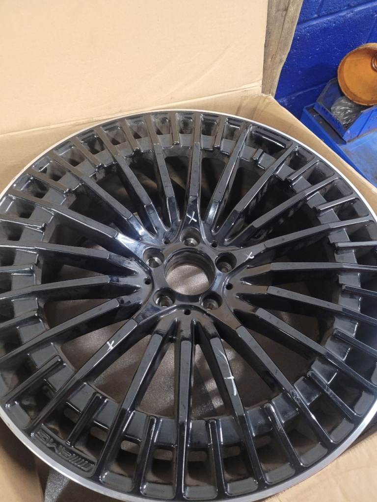 Merc Eqc wheel and skoda enyaq both used but in good condition