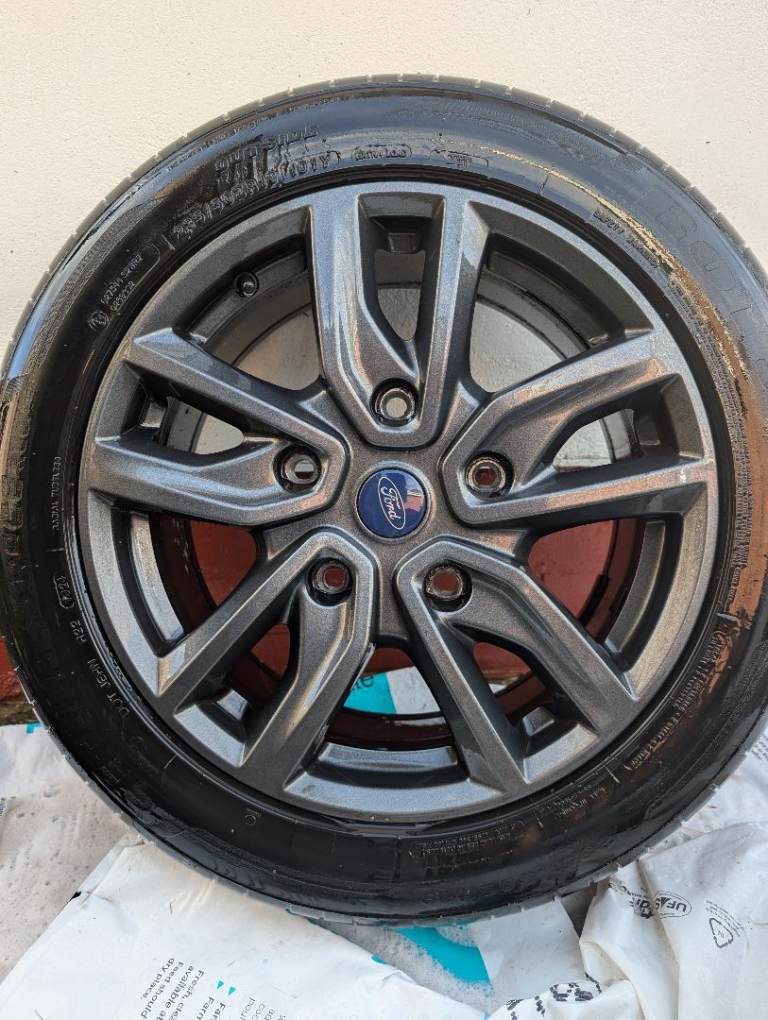 Genuine Ford Kuga Mk2 18” alloy wheels – FULL SET OF 5 including matching spare