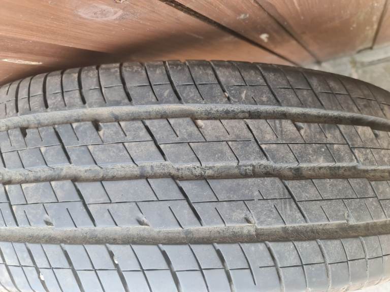 Motorhome/van  continental vanco tyre 215 75 16 7/8m tread 