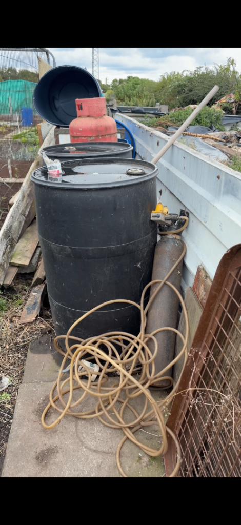 Large propane bottle and co2 cylinder 