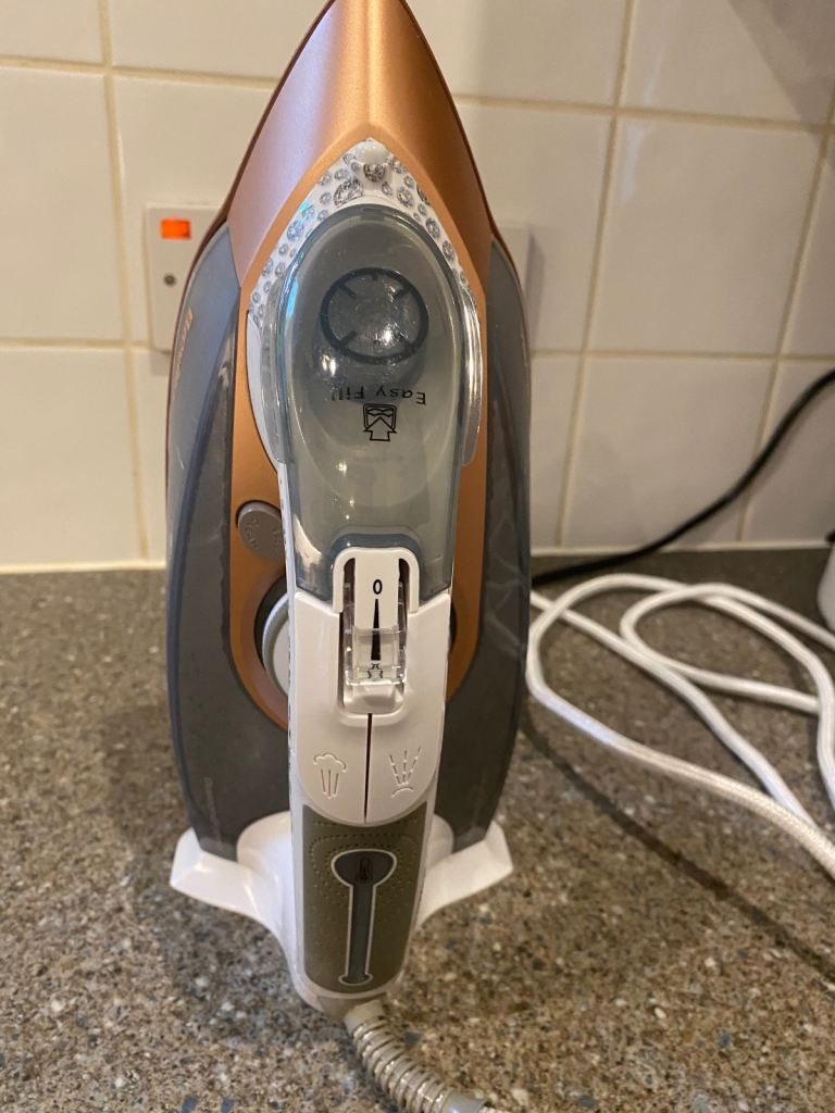 Breville DiamondXpress ceramic steam iron