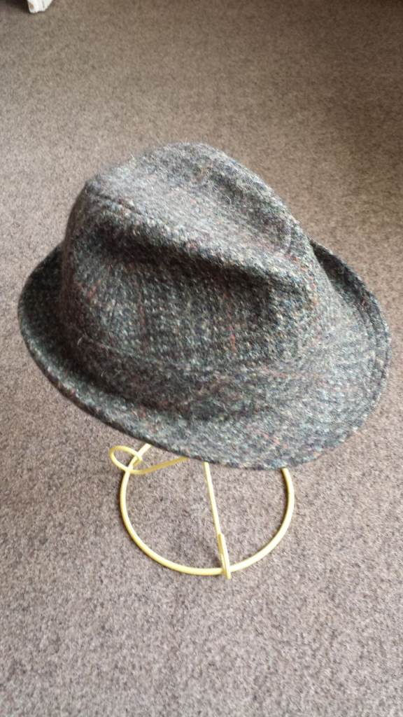 image for Vintage 1960s Dunn & Co Hand Woven Harris Tweed Trilby Hat. 100% Wool. Size 6 ⅞. Small. 22 Inches
