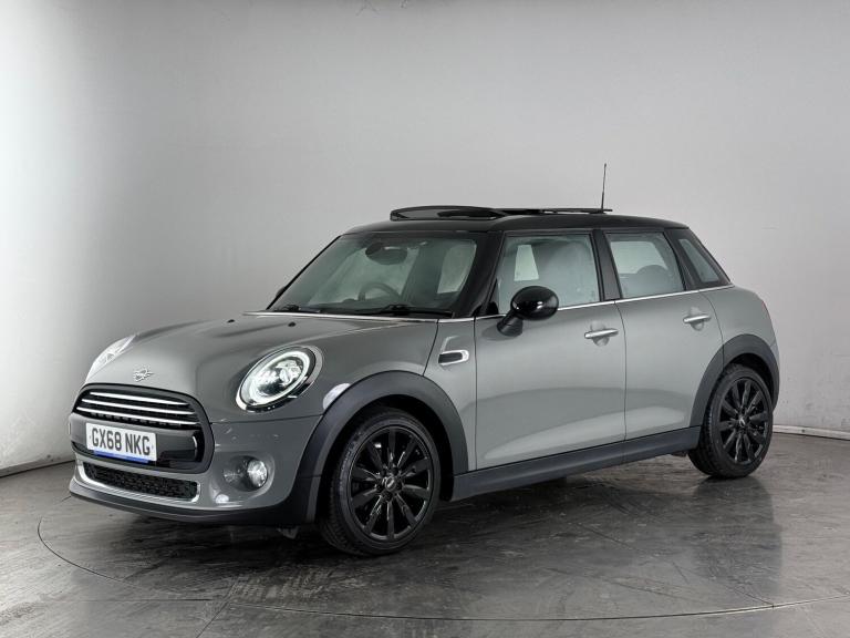 2019 MINI Hatch 1.5 Cooper Exclusive Euro 6 (s/s) 5dr HATCHBACK Petrol Manual