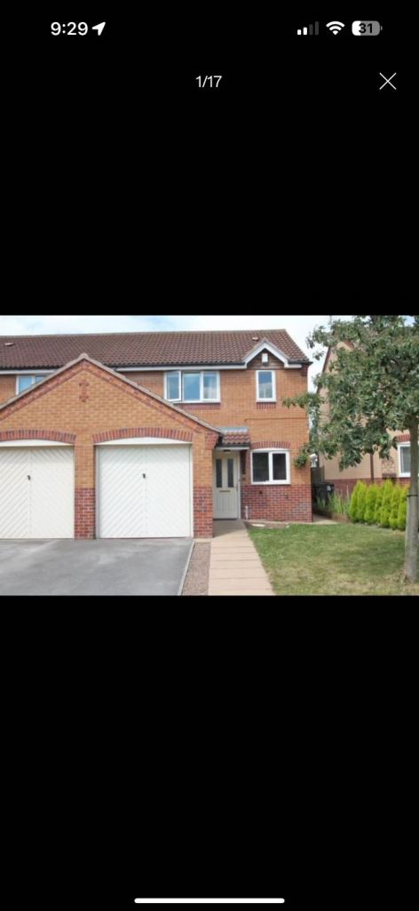 3 bedroom semidetached 