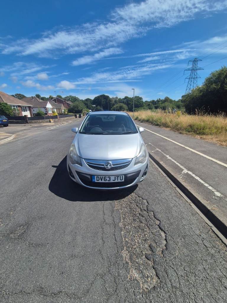 Vauxhall corsa 1.2 sxi 5 door