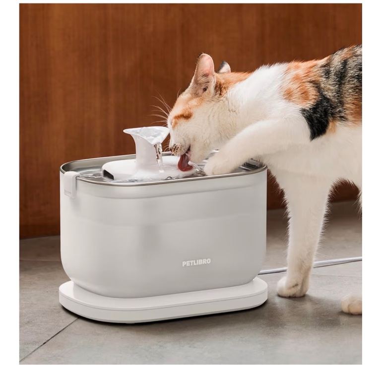 Petlibro automatic cat dry food feeder and wireless water fountain