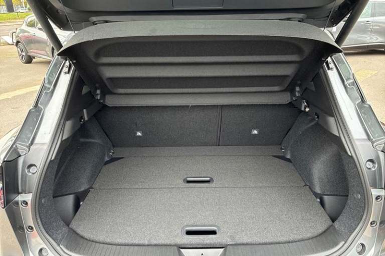 2025 Nissan Qashqai 1.3 DiG-T MH Tekna [Bose] 5dr Manual Hatchback Petrol Manual