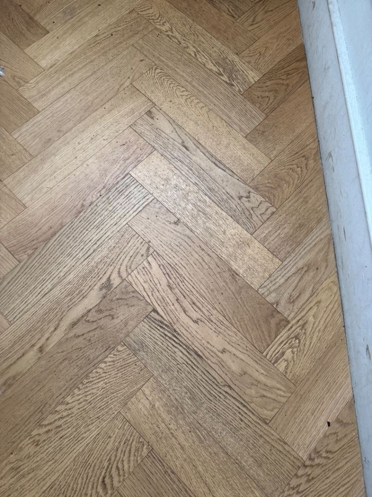 Engineered oak solid wood flooring 11msq x6 boxes