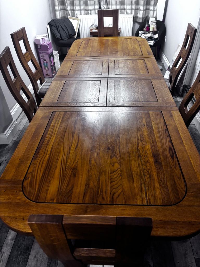 Solid Oak Dining Table and 8 Chairs 
