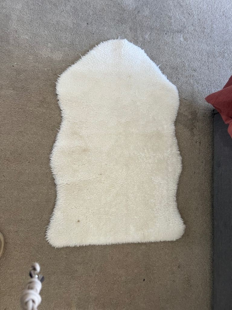 IKEA White Faux Sheepskin Rug – Good Condition