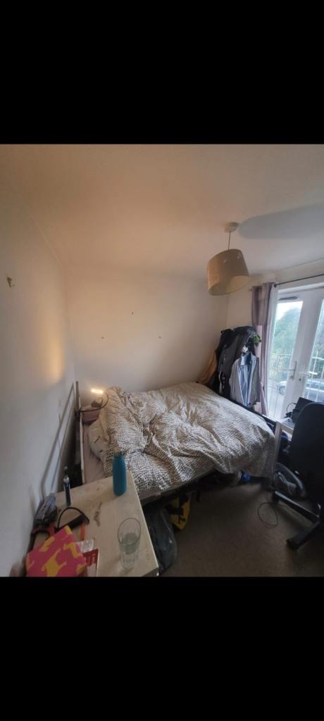 Bedroom available for long/short term sublet £675